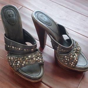 Frye black studded stacked heel sandals shoes 6.5